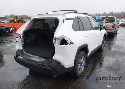 2024 Toyota Rav4 Xle z USA, uszkodzony, nr VIN 2T3P1RFV5RC479366